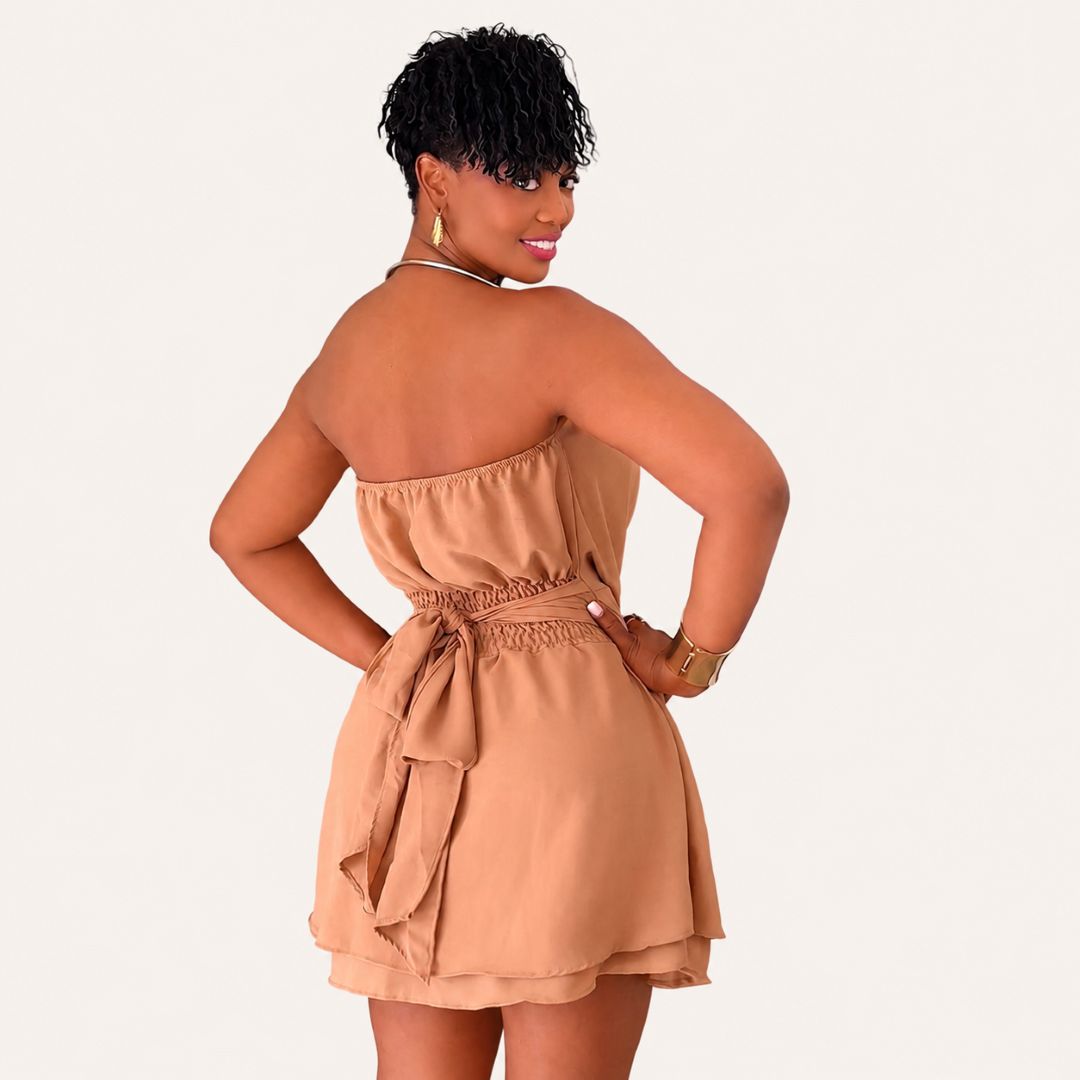 Vestido Corto Halter Drapeado Nude