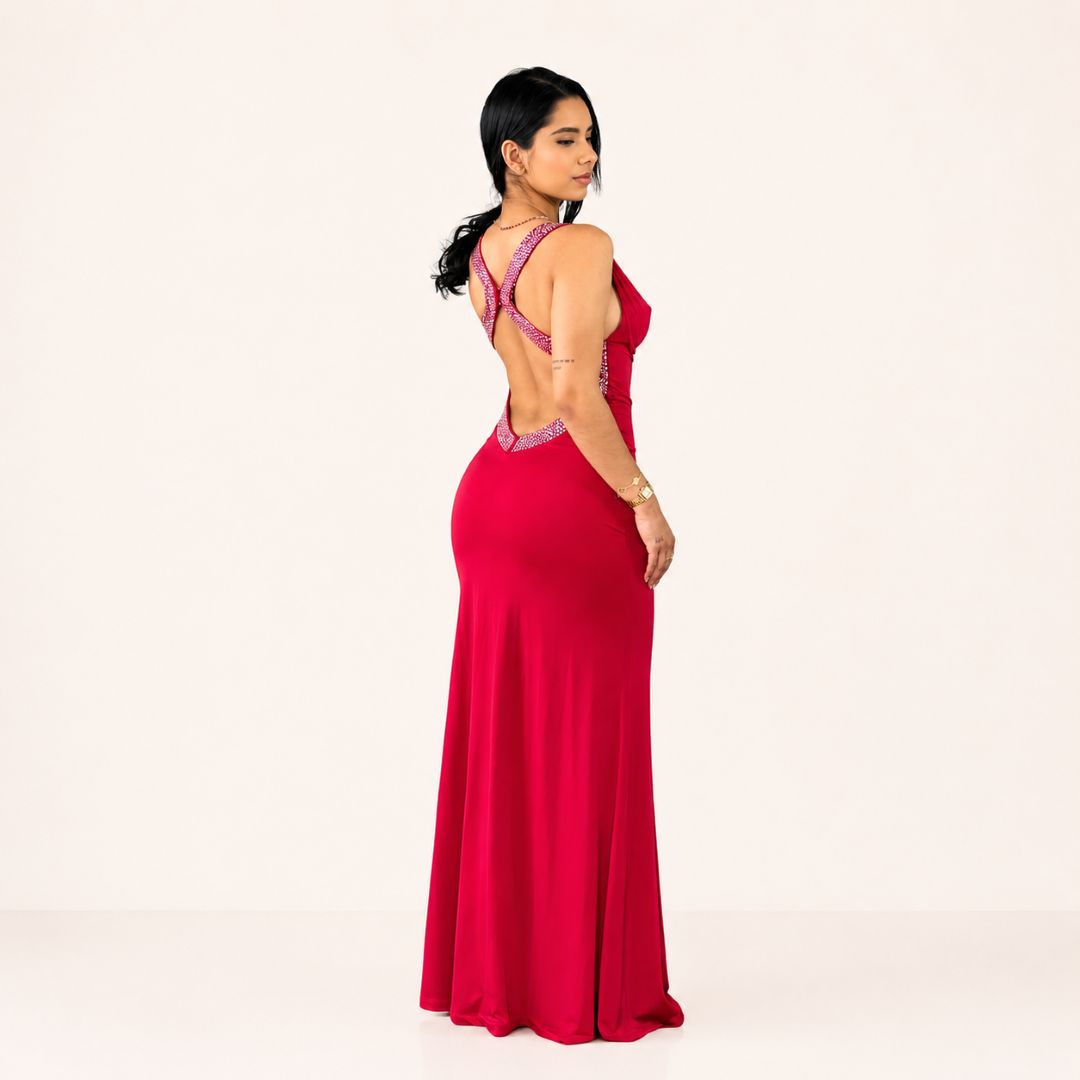 Vestido Largo Rojo con Detalle Brillante