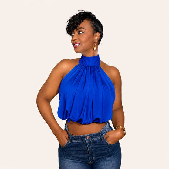 Blusa Halter con Cuello Alto