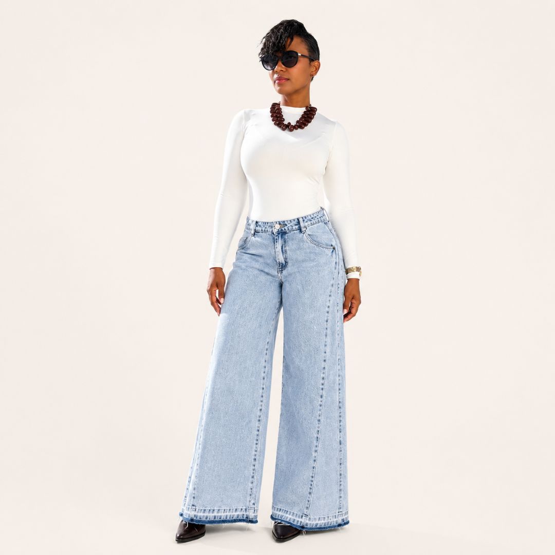 Jean Wide Leg Azul Claro de Tiro Alto